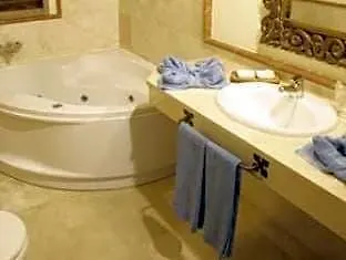 Отель Boutique Oasis Casa Vieja Ла-Олива