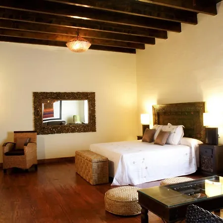 Hotel Boutique Oasis Casa Vieja 3*