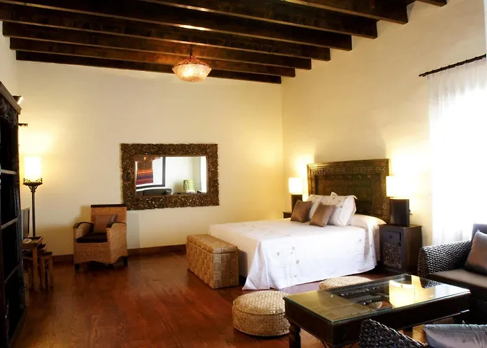 Hotel Boutique Oasis Casa Vieja 3*